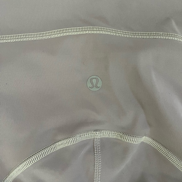 Like New | Lululemon Power Thru High-Rise Crop Leggings Pants | Size 4 - Picture 5 of 8